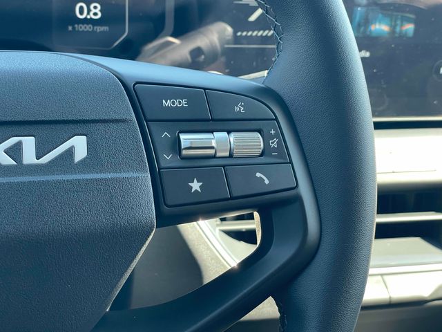2025 Kia K4 EX - Photo 16