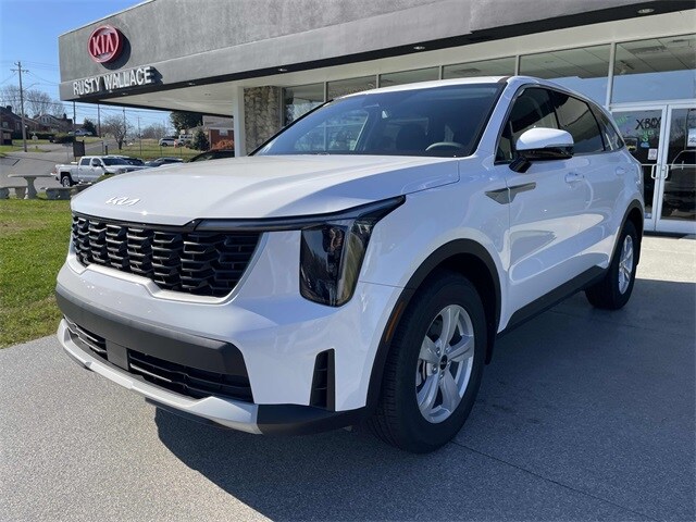 2026 Kia Sorento LX photo 3