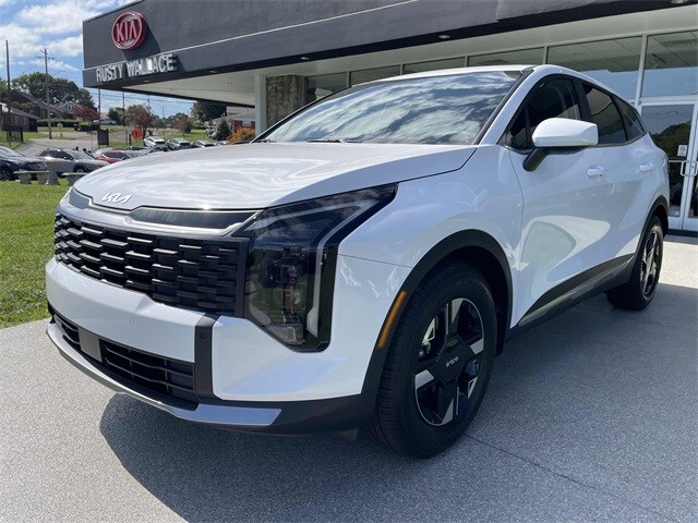 2026 Kia Sportage LX photo 3