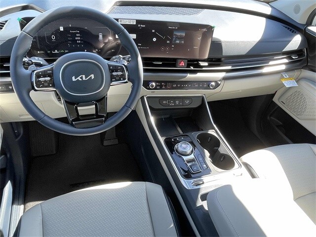 2026 Kia Carnival SX Prestige photo 2