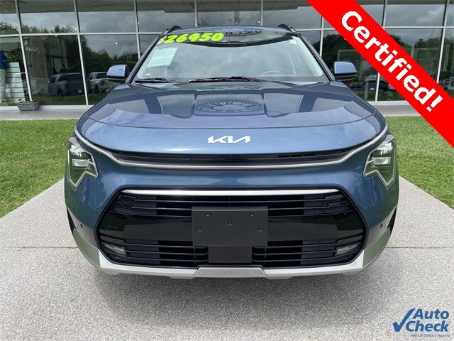 2023 Kia Niro SX Touring photo 3