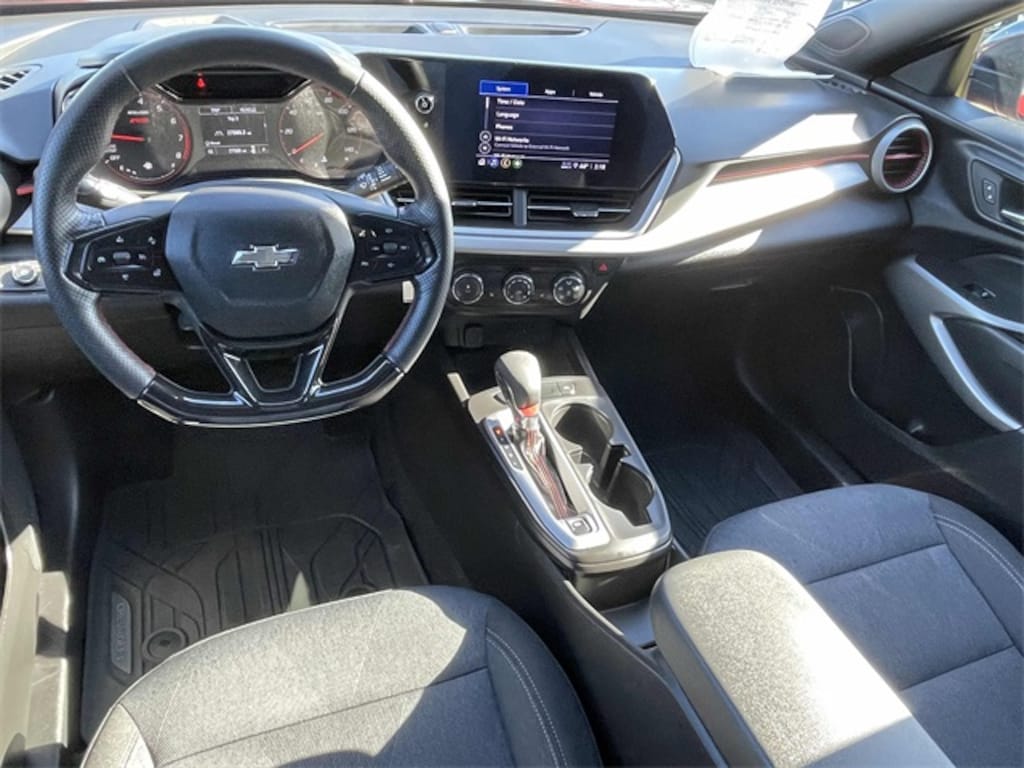 Used 2024 Chevrolet Trax 1RS SUV