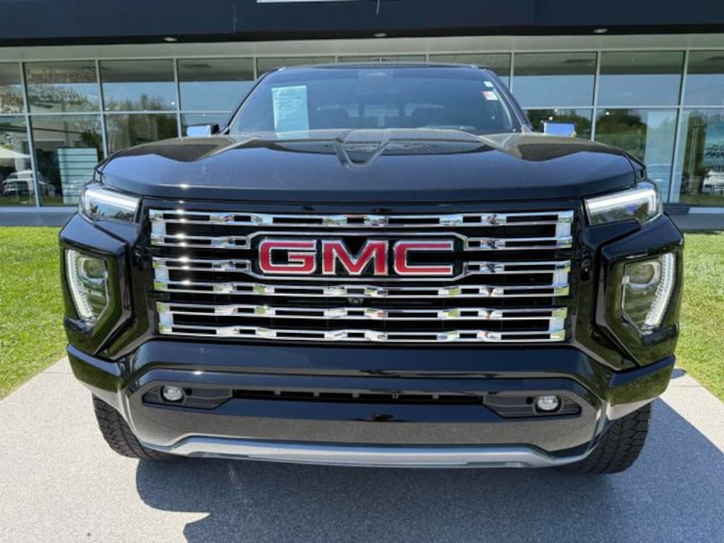 Used 2024 GMC Canyon Denali Truck Crew Cab