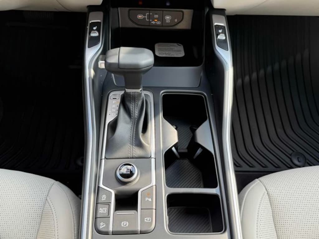 New 2026 Kia Sorento S SUV