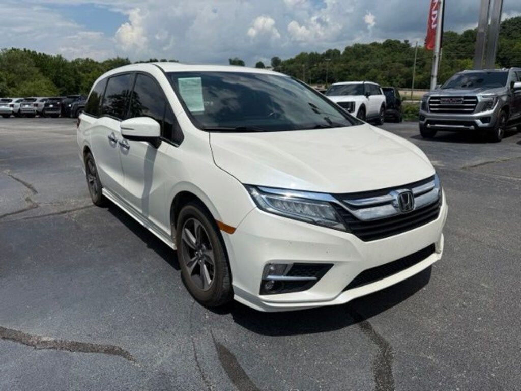 Used 2018 Honda Odyssey Touring Van