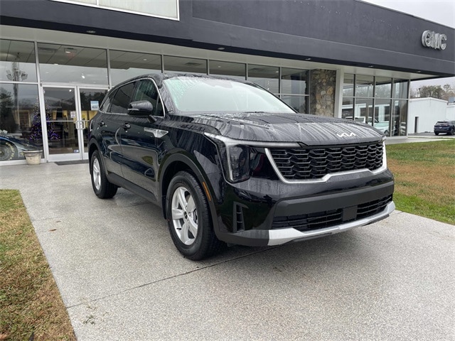 2026 Kia Sorento LX's photo