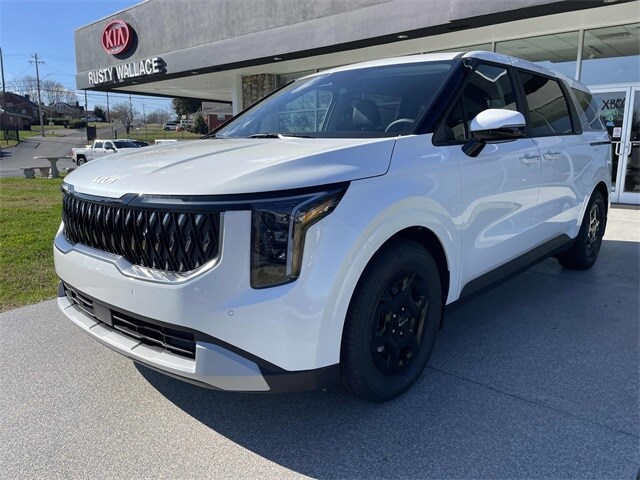 2026 Kia Carnival LXS photo 3