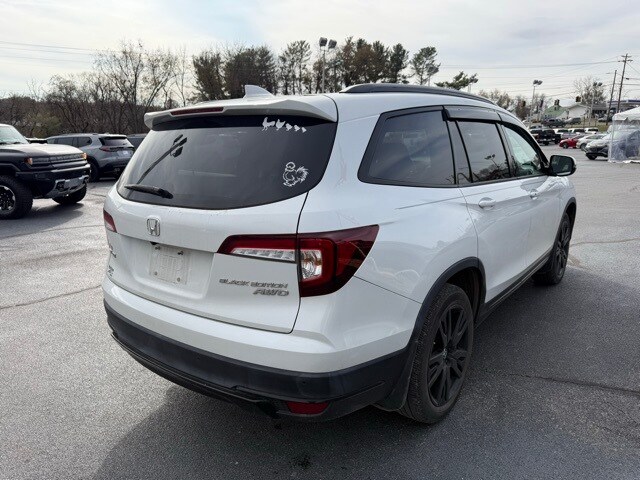 2021 Honda Pilot Black Edition photo 4