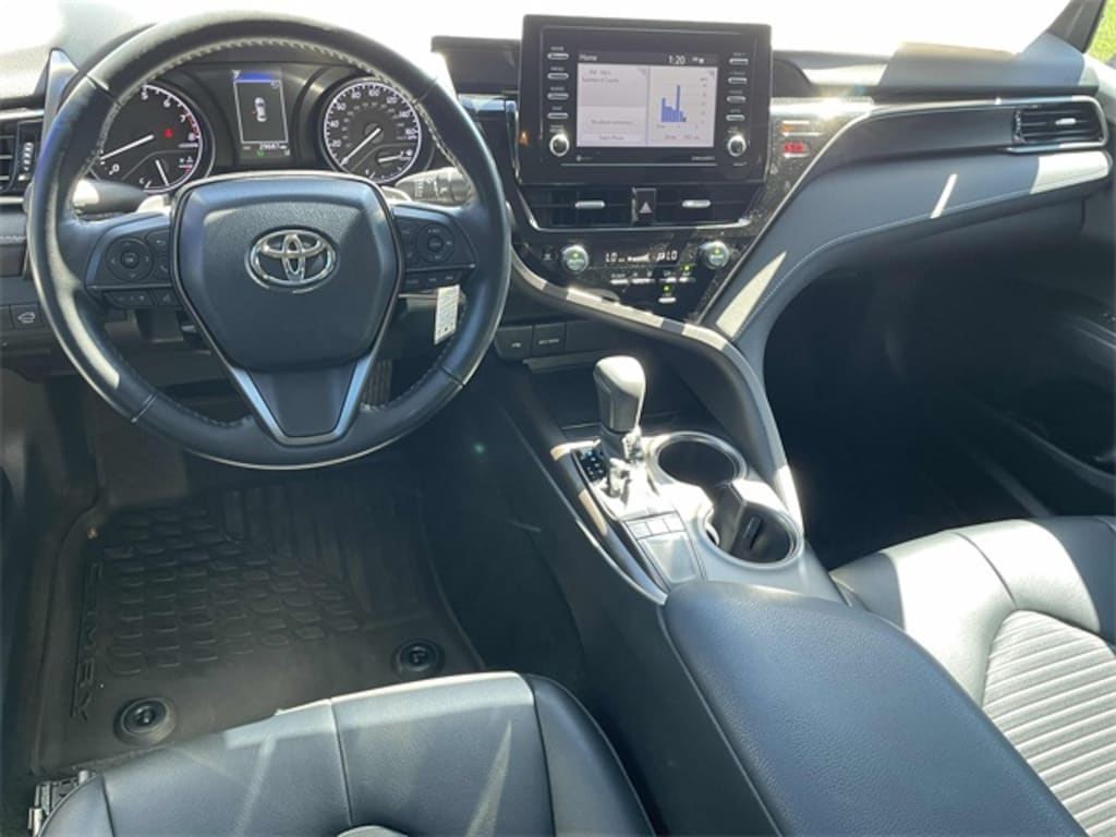 Used 2022 Toyota Camry SE Sedan