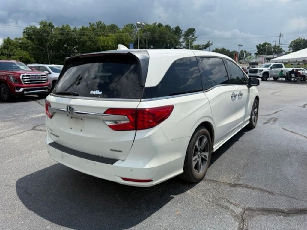 Used 2018 Honda Odyssey Touring Van