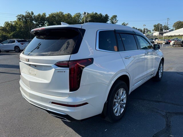 2023 Cadillac XT6 Luxury photo 4