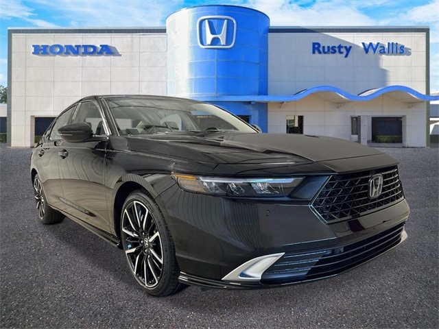 2025 Honda Accord Hybrid Touring's photo