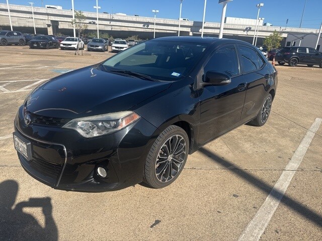 2014 Toyota Corolla L photo 2