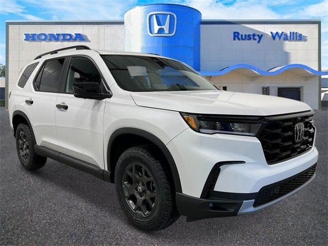 2025 Honda Pilot TrailSport's photo