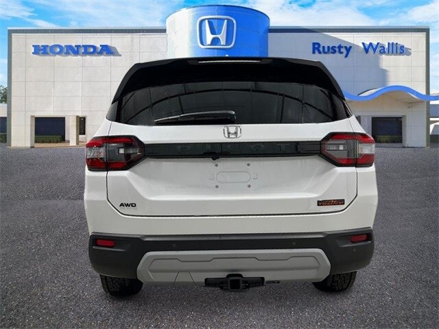 2025 Honda Pilot TrailSport photo 4