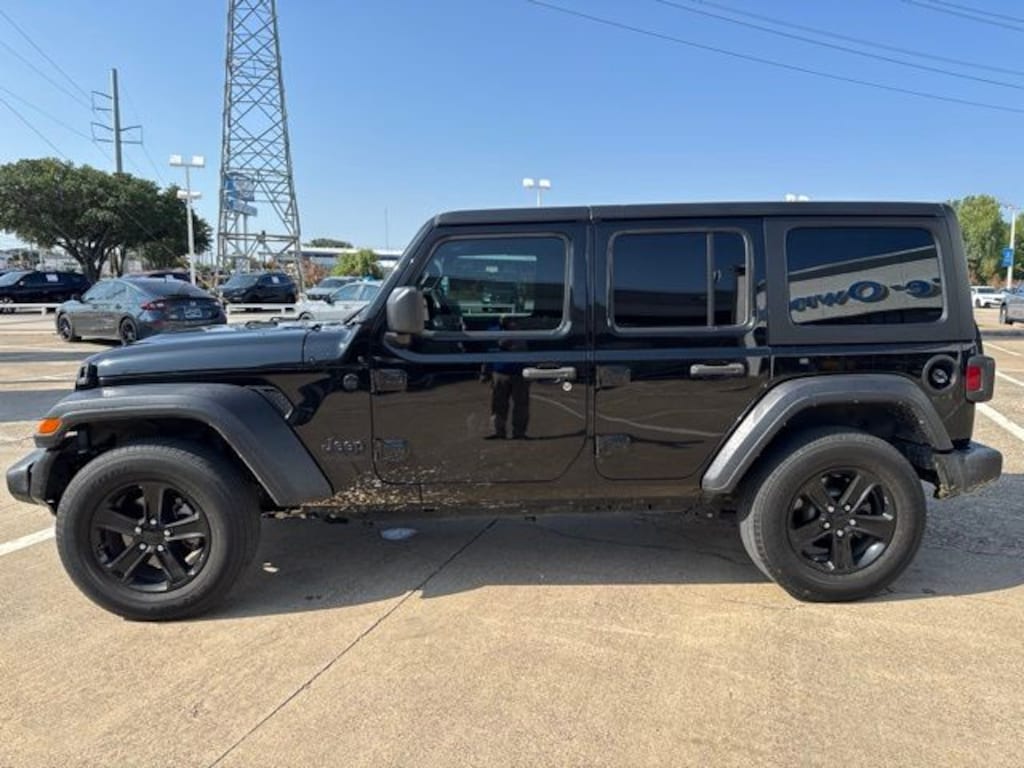 Used 2022 Jeep Wrangler Unlimited Sport Altitude SUV