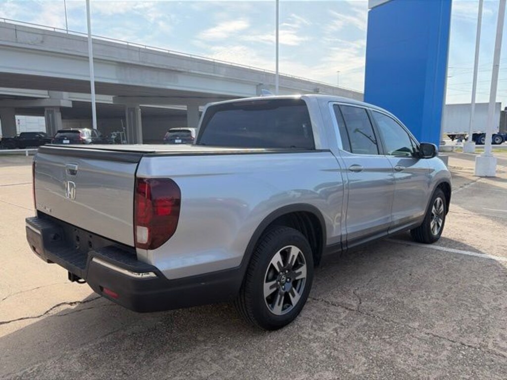 Used 2017 Honda Ridgeline RTL Truck