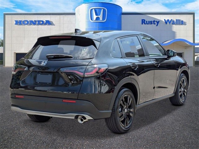 2026 Honda HR-V Sport photo 2