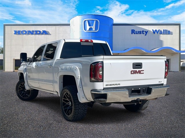 2018 Gmc Sierra 1500 SLT photo 3