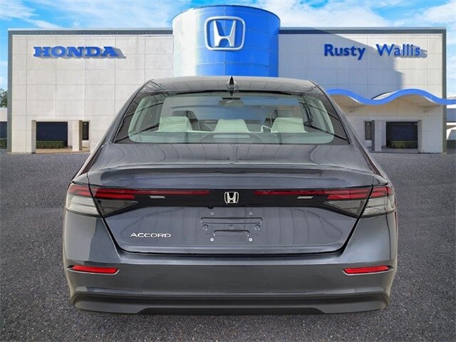 2025 Honda Accord LX photo 3