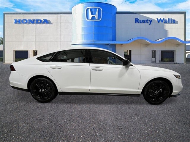 2025 Honda Accord SE photo 2