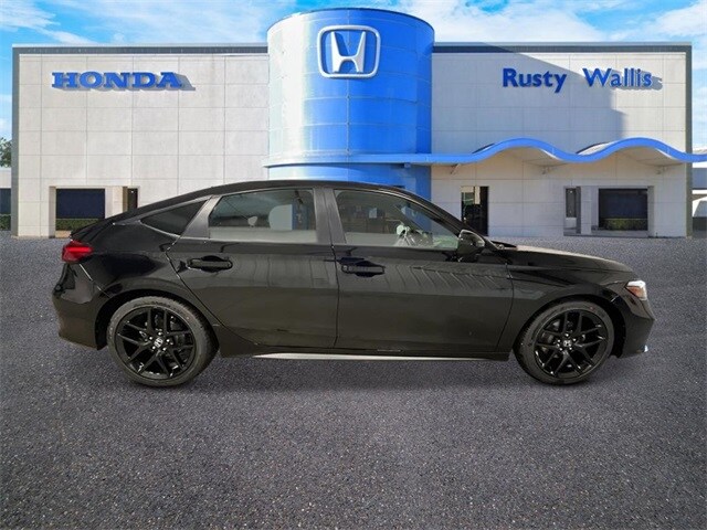 2026 Honda Civic Sport Hatchback photo 2