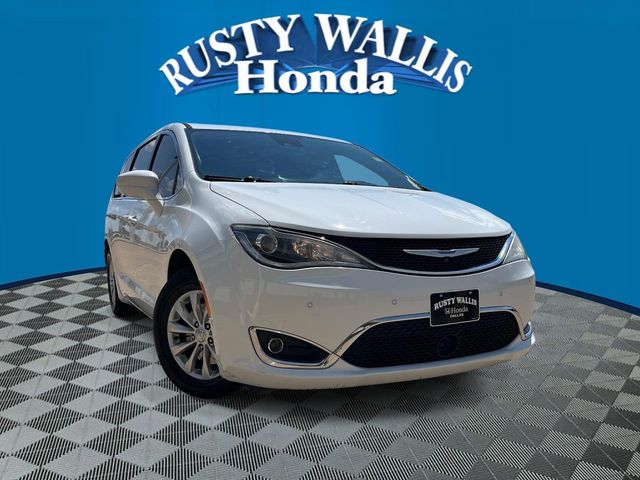 Used 2020 Chrysler Pacifica Touring
