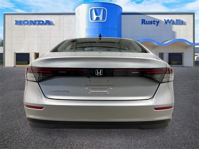 2025 Honda Accord SE photo 3