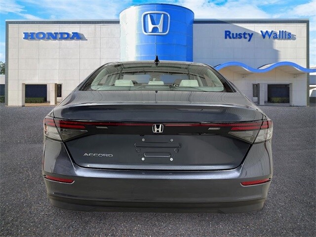 2025 Honda Accord SE photo 3