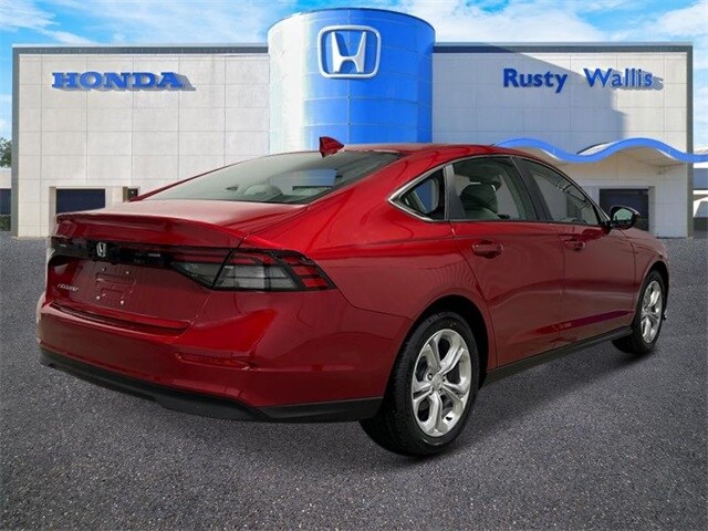 2025 Honda Accord LX photo 3