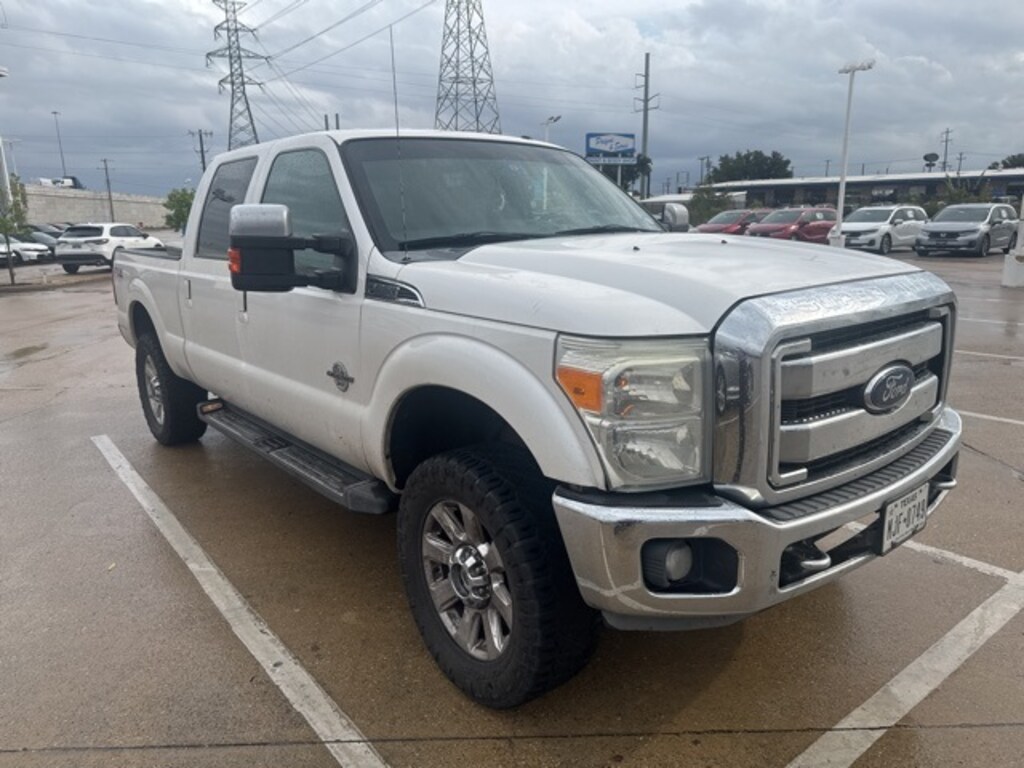 Used 2013 Ford F-250SD Lariat Truck