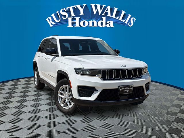 2024 Jeep Grand Cherokee Laredo X 4x4's photo