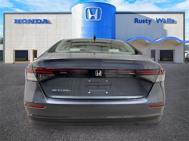 2025 Honda Accord SE photo 4