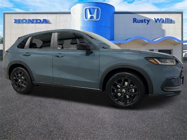 2025 Honda HR-V Sport photo 2
