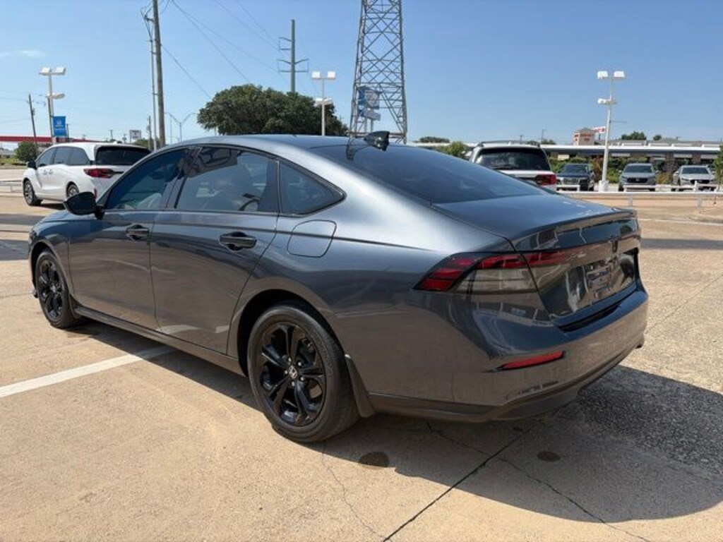 Used 2025 Honda Accord SE Sedan
