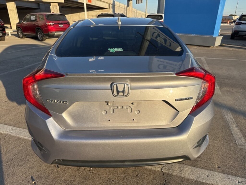 Used 2018 Honda Civic Touring Sedan