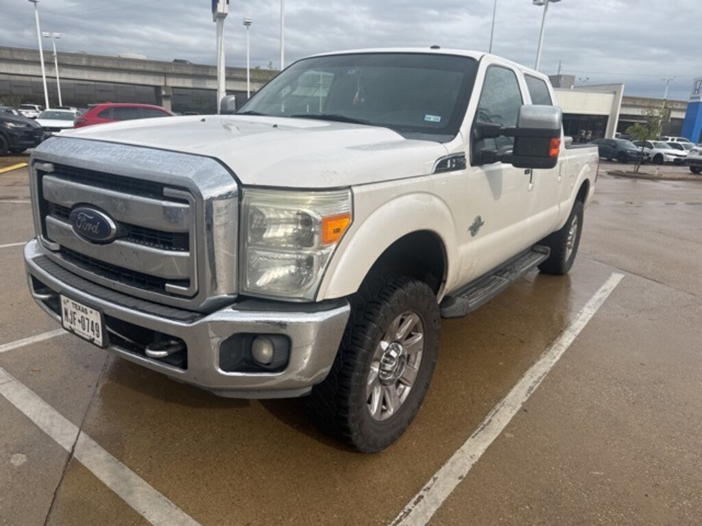 Used 2013 Ford F-250SD Lariat Truck