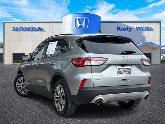 2022 Ford Escape SEL photo 3