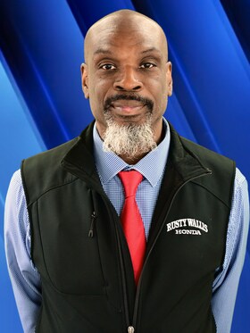 Staff member Leon Johnson from ID_cddac2