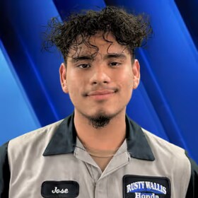 Staff member Jose Parra from ID_bbfb9a