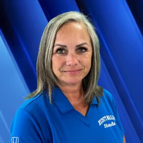 Staff member Llisha Halpin from ID_bbfb9a