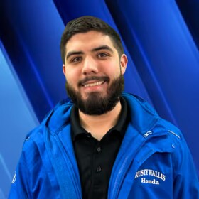 Staff member Julian Garcia from ID_bbfb9a