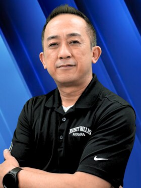 Staff member Dustin Nguyen from ID_bbfb9a