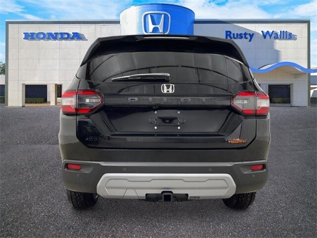 2025 Honda Pilot TrailSport photo 4