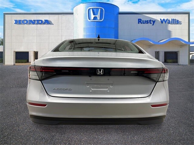 2025 Honda Accord SE photo 3