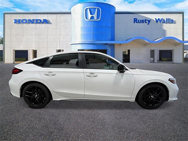 2026 Honda Civic Sport Hatchback photo 2