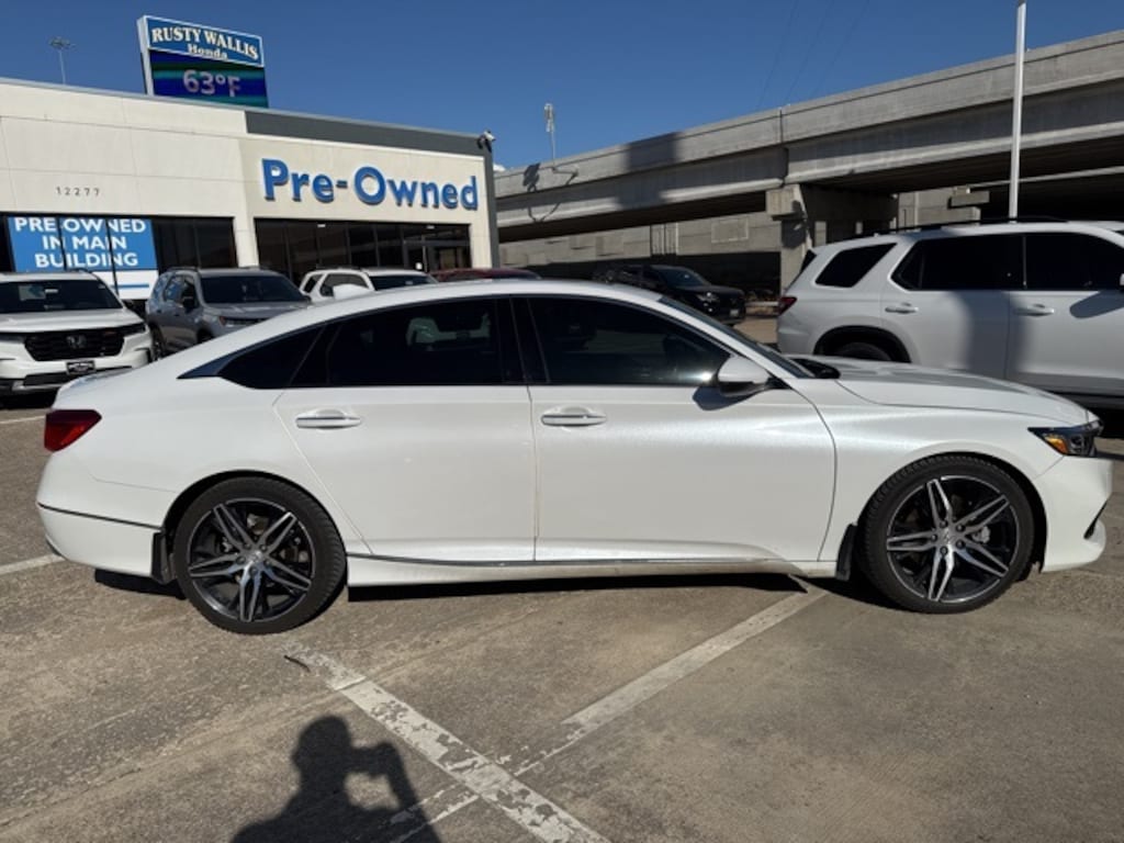 Used 2021 Honda Accord Touring 2.0T Sedan