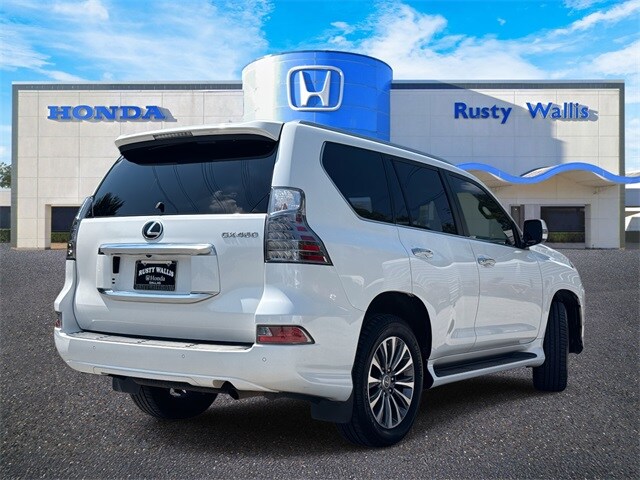 2022 Lexus GX 460 Luxury photo 2