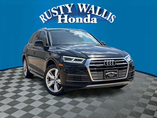 2018 Audi Q5 2.0T quattro S tronic Premium Plus's photo