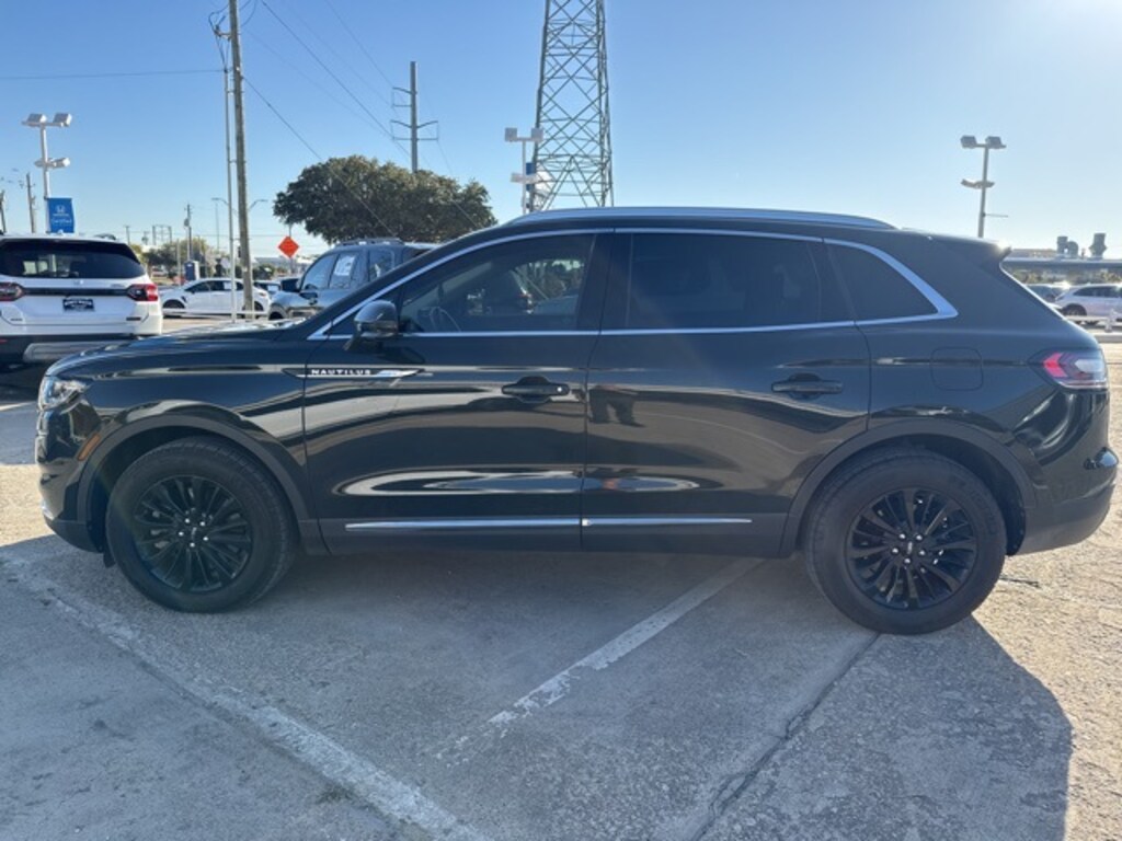 Used 2022 Lincoln Nautilus Reserve SUV